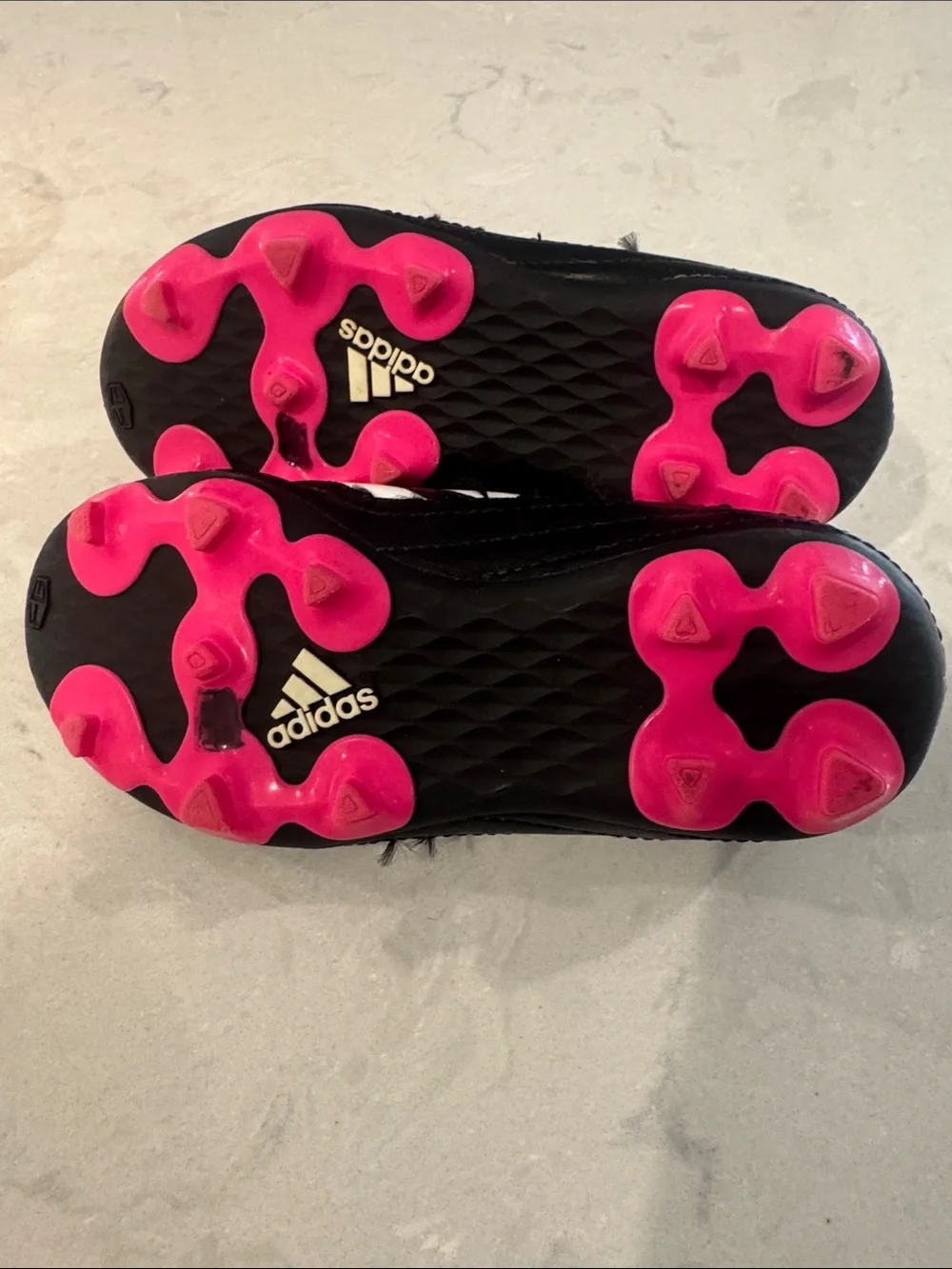 adidas Kids Black & Pink Soccer Cleats Size 10